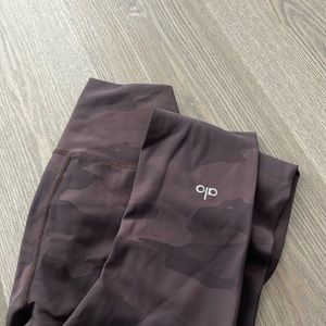 alo camo leggings